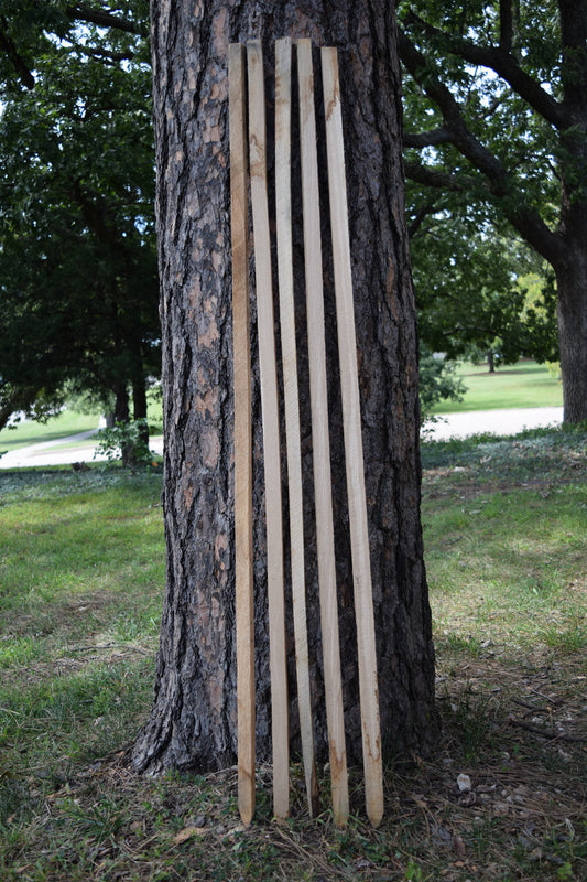 5  White Oak tree stakes, knot free & straight - kiln dried.  Used to stake up Miracle Tube.   72 " height 1 1/4" X 1 1/4" 